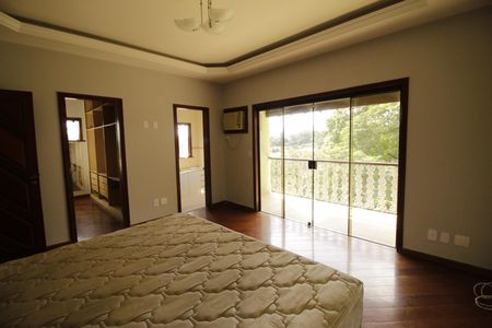 Casa de condomínio para alugar com 700m², 3 quartos e 2 vagasSuíte 3