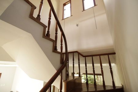 Casa de condomínio para alugar com 700m², 3 quartos e 2 vagasCloset