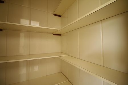 Casa de condomínio para alugar com 700m², 3 quartos e 2 vagasDespensa