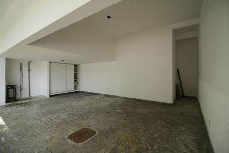 Garagem de casa de condomínio para alugar com 3 quartos, 700m² em Jacarepaguá, Rio de Janeiro
