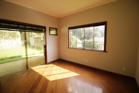 Casa de condomínio para alugar com 700m², 3 quartos e 2 vagasSala 2