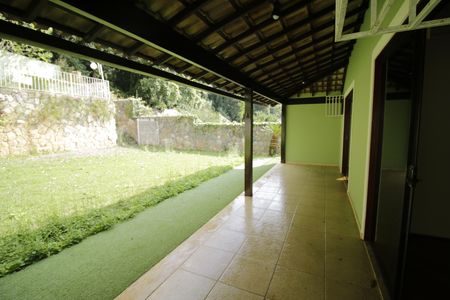 Casa de condomínio para alugar com 700m², 3 quartos e 2 vagasVaranda do quarto 1 e 2 