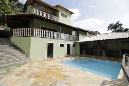 Casa de condomínio para alugar com 700m², 3 quartos e 2 vagasPiscina