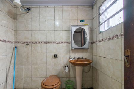 Casa para alugar com 72m², 1 quarto e sem vaga Casa para alugar com 72m², 1 quarto e sem vagaBanheiro