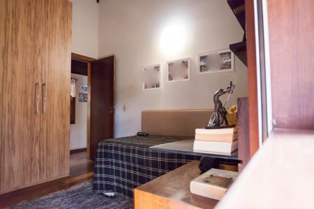 Casa de condomínio à venda com 400m², 4 quartos e 6 vagas Casa de condomínio à venda com 400m², 4 quartos e 6 vagasquarto 2