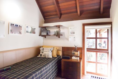 Casa de condomínio à venda com 400m², 4 quartos e 6 vagas Casa de condomínio à venda com 400m², 4 quartos e 6 vagasquarto 2