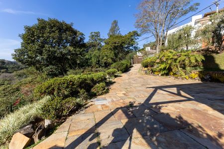 Casa de condomínio à venda com 400m², 4 quartos e 6 vagas Casa de condomínio à venda com 400m², 4 quartos e 6 vagasQuintal