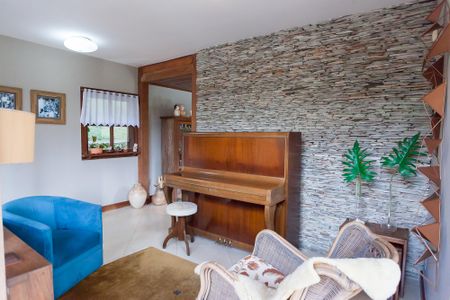 Casa de condomínio à venda com 400m², 4 quartos e 6 vagas Casa de condomínio à venda com 400m², 4 quartos e 6 vagassala