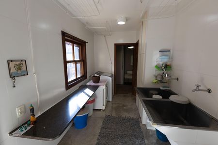 Área de Serviço de casa de condomínio à venda com 4 quartos, 400m² em Vila D’el Rey, Nova Lima