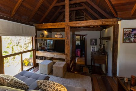 Casa de condomínio à venda com 400m², 4 quartos e 6 vagas Casa de condomínio à venda com 400m², 4 quartos e 6 vagasSala 2