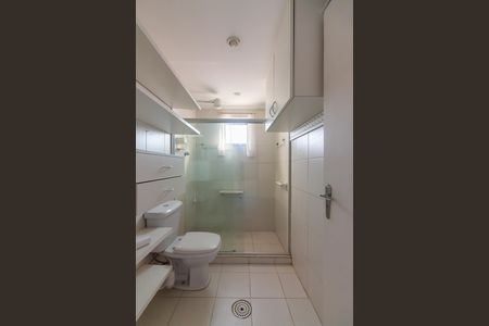 Banheiro  de apartamento à venda com 2 quartos, 68m² em Vila São José, Osasco
