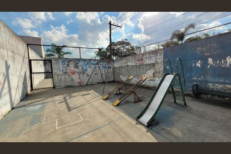 Casa de condomínio para alugar com 50m², 2 quartos e 2 vagas Casa de condomínio para alugar com 50m², 2 quartos e 2 vagasÁrea comum - Playground