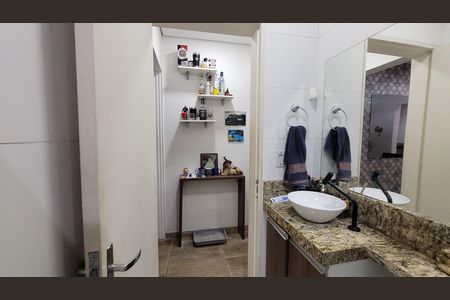 Casa de condomínio para alugar com 50m², 2 quartos e 2 vagas Casa de condomínio para alugar com 50m², 2 quartos e 2 vagasBanheiro