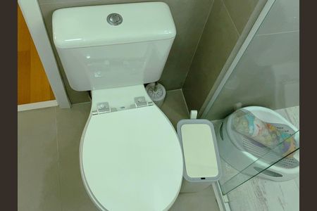 Apartamento à venda com 102m², 3 quartos e 3 vagas Apartamento à venda com 102m², 3 quartos e 3 vagasBanheiro da Suíte 1