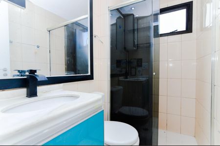 Banheiro da Suíte de apartamento para alugar com 3 quartos, 66m² em Gopouva, Guarulhos