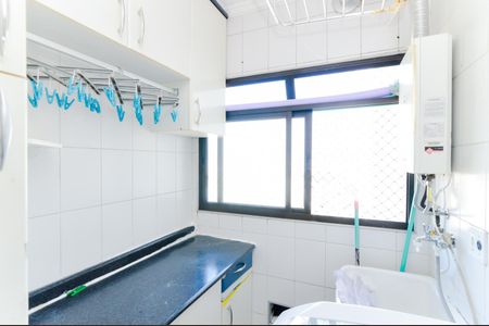 Apartamento para alugar com 66m², 3 quartos e 1 vagaÁrea de Serviço