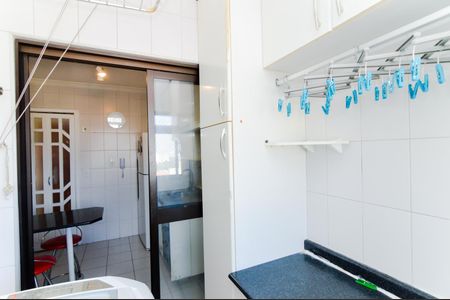 Apartamento para alugar com 66m², 3 quartos e 1 vagaÁrea de Serviço