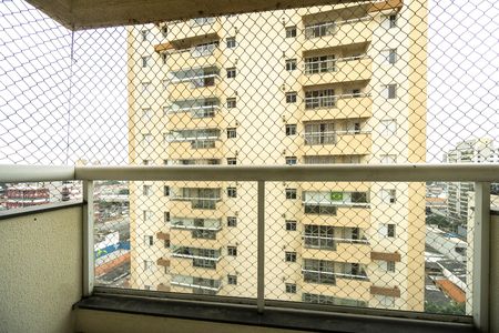 Apartamento à venda com 57m², 2 quartos e 1 vaga Apartamento à venda com 57m², 2 quartos e 1 vagaVaranda