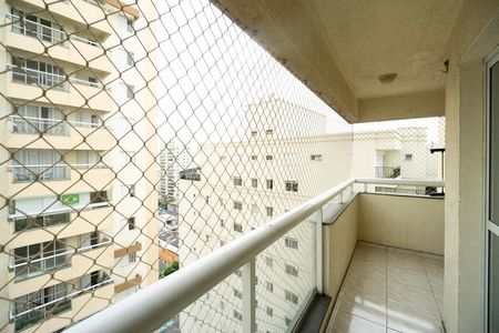 Apartamento à venda com 57m², 2 quartos e 1 vaga Apartamento à venda com 57m², 2 quartos e 1 vagaVaranda