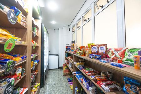 Apartamento à venda com 57m², 2 quartos e 1 vaga Apartamento à venda com 57m², 2 quartos e 1 vagaMercado