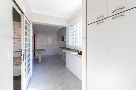 Casa para alugar com 130m², 3 quartos e 2 vagas Casa para alugar com 130m², 3 quartos e 2 vagasCozinha