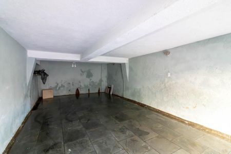 Garagem de casa para alugar com 3 quartos, 130m² em Vila Santa Maria, São Paulo
