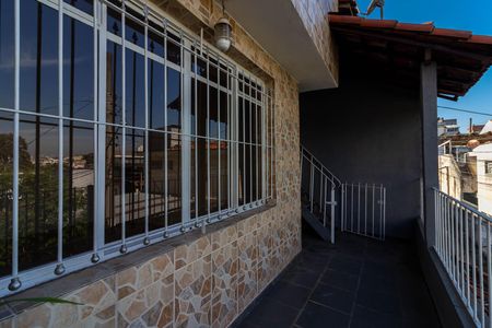 Casa para alugar com 130m², 3 quartos e 2 vagas Casa para alugar com 130m², 3 quartos e 2 vagasVaranda
