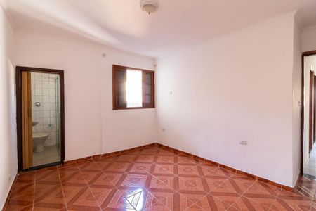 Casa para alugar com 130m², 3 quartos e 2 vagas Casa para alugar com 130m², 3 quartos e 2 vagasSuíte