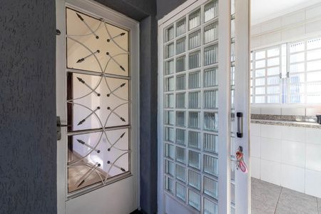 Casa para alugar com 130m², 3 quartos e 2 vagas Casa para alugar com 130m², 3 quartos e 2 vagasEntrada