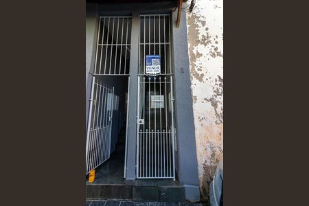 Casa para alugar com 130m², 3 quartos e 2 vagas Casa para alugar com 130m², 3 quartos e 2 vagasFachada