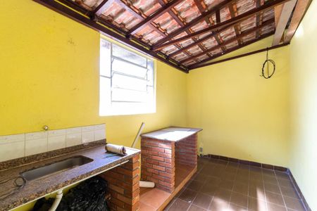 Casa para alugar com 130m², 3 quartos e 2 vagas Casa para alugar com 130m², 3 quartos e 2 vagasCozinha Auxiliar