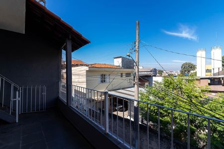 Casa para alugar com 130m², 3 quartos e 2 vagas Casa para alugar com 130m², 3 quartos e 2 vagasVaranda