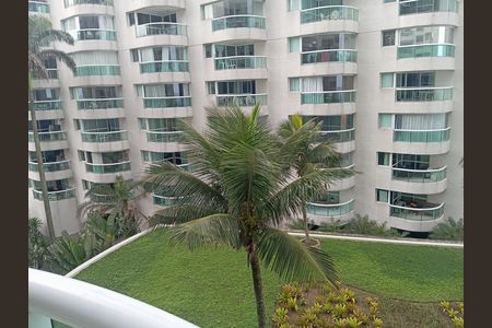 Vista  de apartamento à venda com 1 quarto, 63m² em Barra da Tijuca, Rio de Janeiro