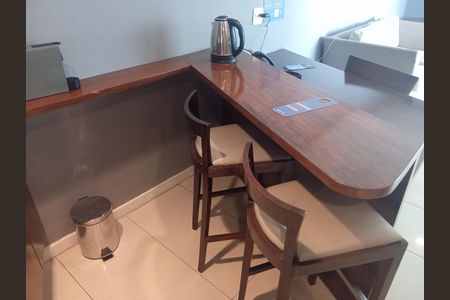 Cozinha de apartamento à venda com 1 quarto, 63m² em Barra da Tijuca, Rio de Janeiro