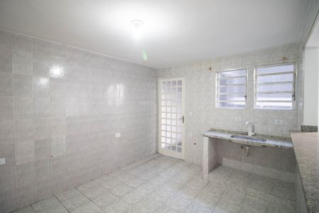 Casa para alugar com 78m², 2 quartos e sem vaga Casa para alugar com 78m², 2 quartos e sem vagaCOZINHA