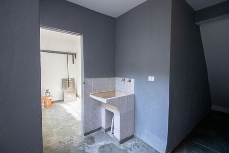 QUINTAL E ÁREA DE SERVIÇO de casa para alugar com 2 quartos, 78m² em Vila Santa Maria, São Paulo