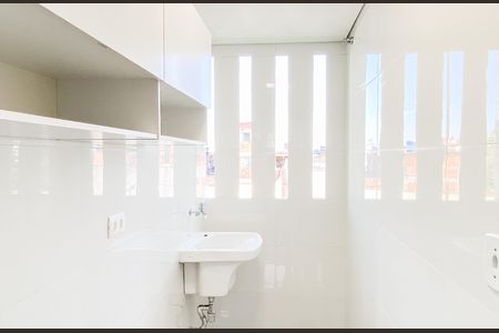 Área de Serviço de apartamento para alugar com 2 quartos, 48m² em Conjunto Habitacional Padre Manoel da Nobrega, São Paulo
