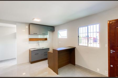 Sala  de apartamento para alugar com 2 quartos, 48m² em Conjunto Habitacional Padre Manoel da Nobrega, São Paulo