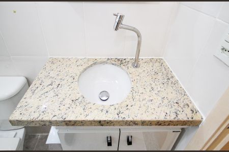 Apartamento para alugar com 71m², 3 quartos e 2 vagas Apartamento para alugar com 71m², 3 quartos e 2 vagasBanheiro