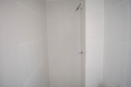 Apartamento para alugar com 33m², 2 quartos e sem vaga Apartamento para alugar com 33m², 2 quartos e sem vagaBanheiro