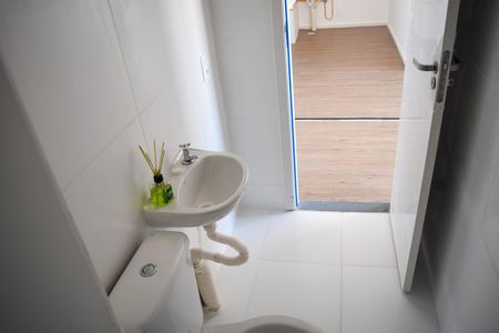 Apartamento para alugar com 33m², 2 quartos e sem vaga Apartamento para alugar com 33m², 2 quartos e sem vagaBanheiro