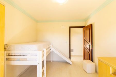 Casa para alugar com 350m², 3 quartos e 5 vagas Casa para alugar com 350m², 3 quartos e 5 vagasQuarto 4