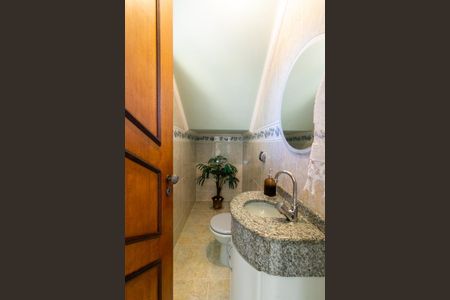 Casa para alugar com 350m², 3 quartos e 5 vagas Casa para alugar com 350m², 3 quartos e 5 vagasLavabo
