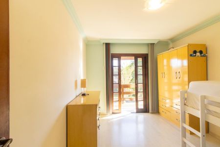 Casa para alugar com 350m², 3 quartos e 5 vagas Casa para alugar com 350m², 3 quartos e 5 vagasQuarto 4