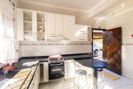 Casa para alugar com 350m², 3 quartos e 5 vagas Casa para alugar com 350m², 3 quartos e 5 vagasCozinha