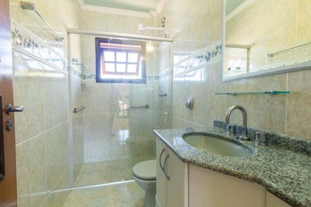 Casa para alugar com 350m², 3 quartos e 5 vagas Casa para alugar com 350m², 3 quartos e 5 vagasBanheiro Social