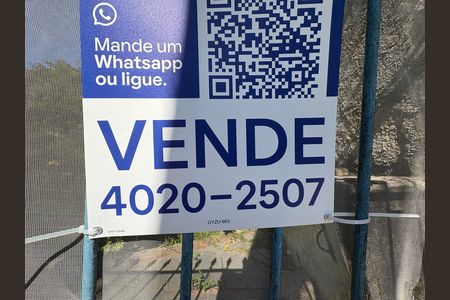 Casa à venda com 284m², 2 quartos e 3 vagas Casa à venda com 284m², 2 quartos e 3 vagasPlaca GYZU-663
