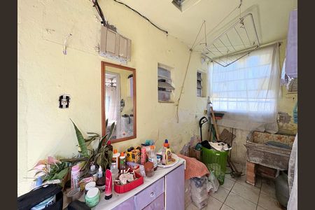 Casa à venda com 284m², 2 quartos e 3 vagas Casa à venda com 284m², 2 quartos e 3 vagasÁrea de Serviço