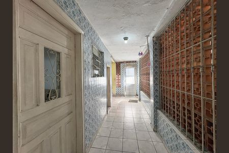 Casa à venda com 284m², 2 quartos e 3 vagas Casa à venda com 284m², 2 quartos e 3 vagasEntrada
