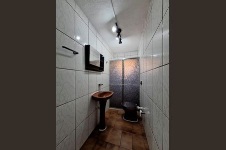Casa para alugar com 150m², 3 quartos e 1 vaga Casa para alugar com 150m², 3 quartos e 1 vagaBanheiro